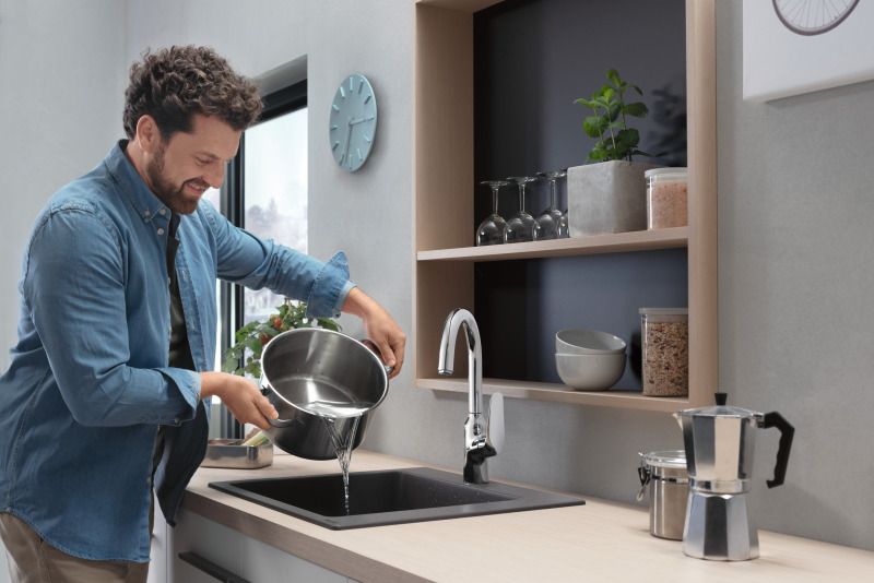 HansGrohe Focus M42 Tek Kollu Eviye Bataryası 220, 1Jet - 71802000 - 2