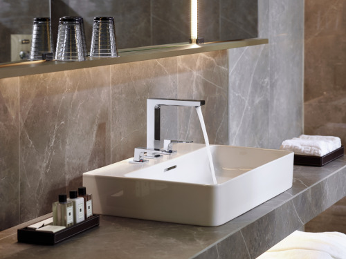 HansGrohe Metropol 3 - Delikli Lavabo Bataryası 160 Bas - Aç Gider Seti Ve Çubuk Volan İle - 32515000 - 2