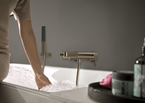 HansGrohe Rainfinity Baton El Duşu 100 1Jet - 26866140 - HANSGROHE