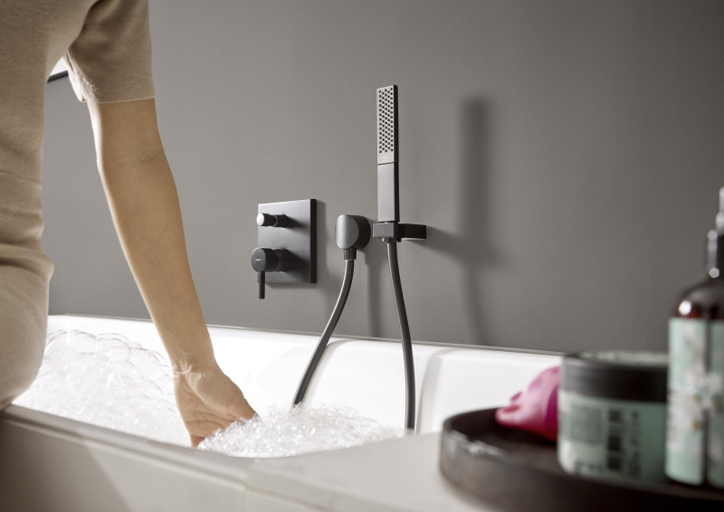 HansGrohe Rainfinity Baton El Duşu 100 1Jet - 26866670 - 2