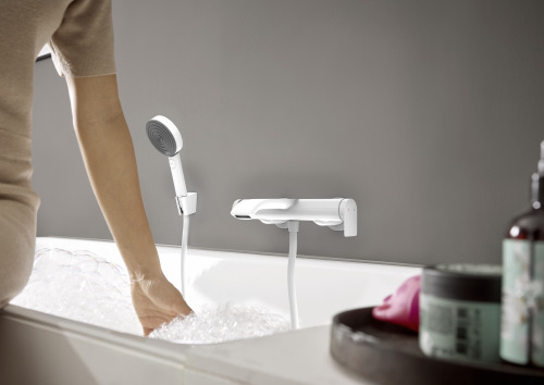 HansGrohe Vivenis Tek Kollu Banyo Bataryası Aplike Montaj - 75420700 - 2